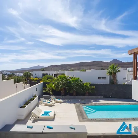 Vista Del Mar By Now Ltd Villa