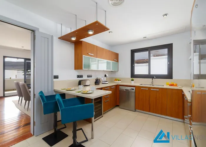 Vista Del Mar By Now Ltd *